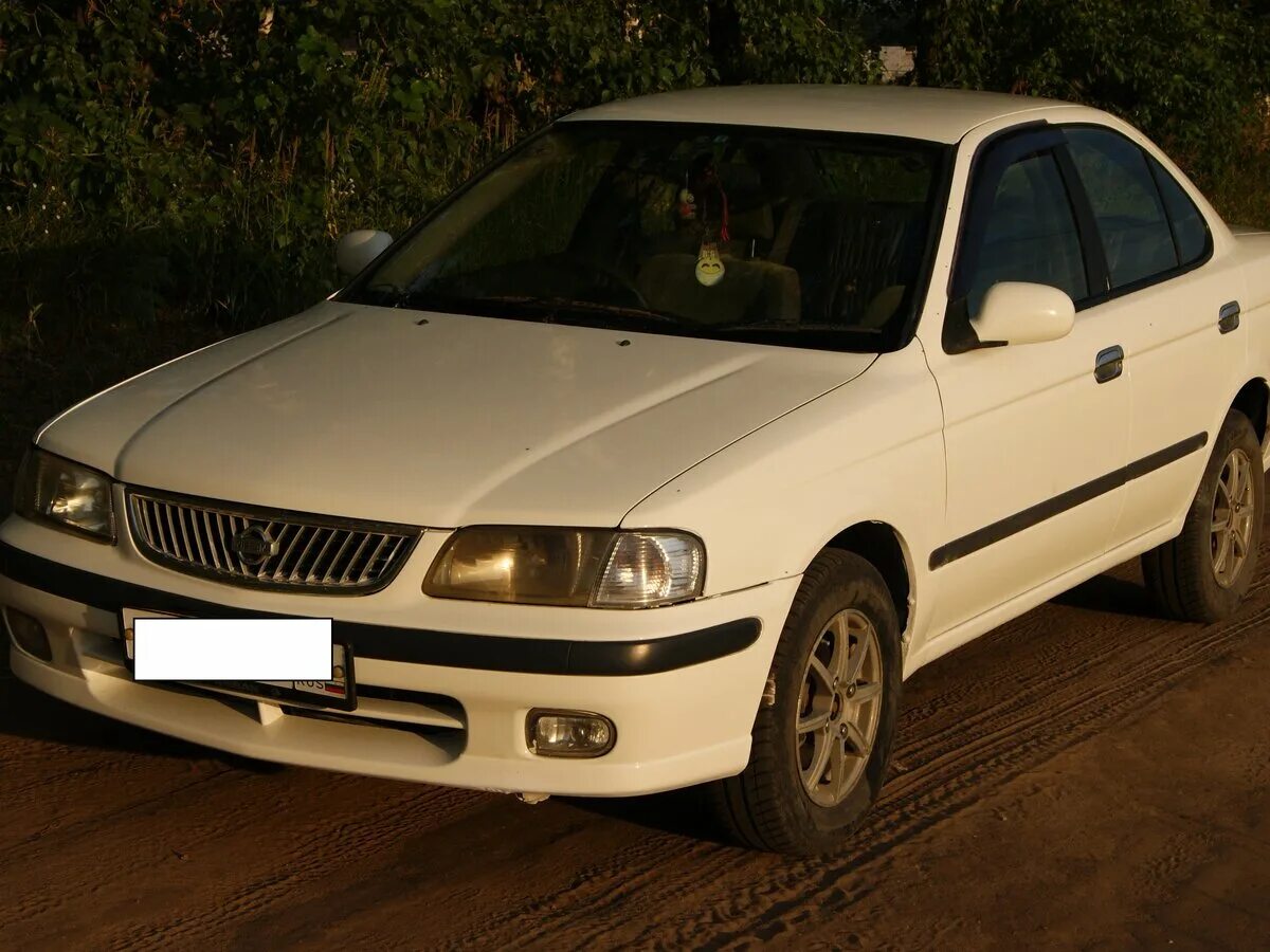 Ниссан санни 2001г. Nissan Sunny b15. Ниссан Санни b15. Nissan Sunny 2001 белый. Ниссан Санни седан 2001.