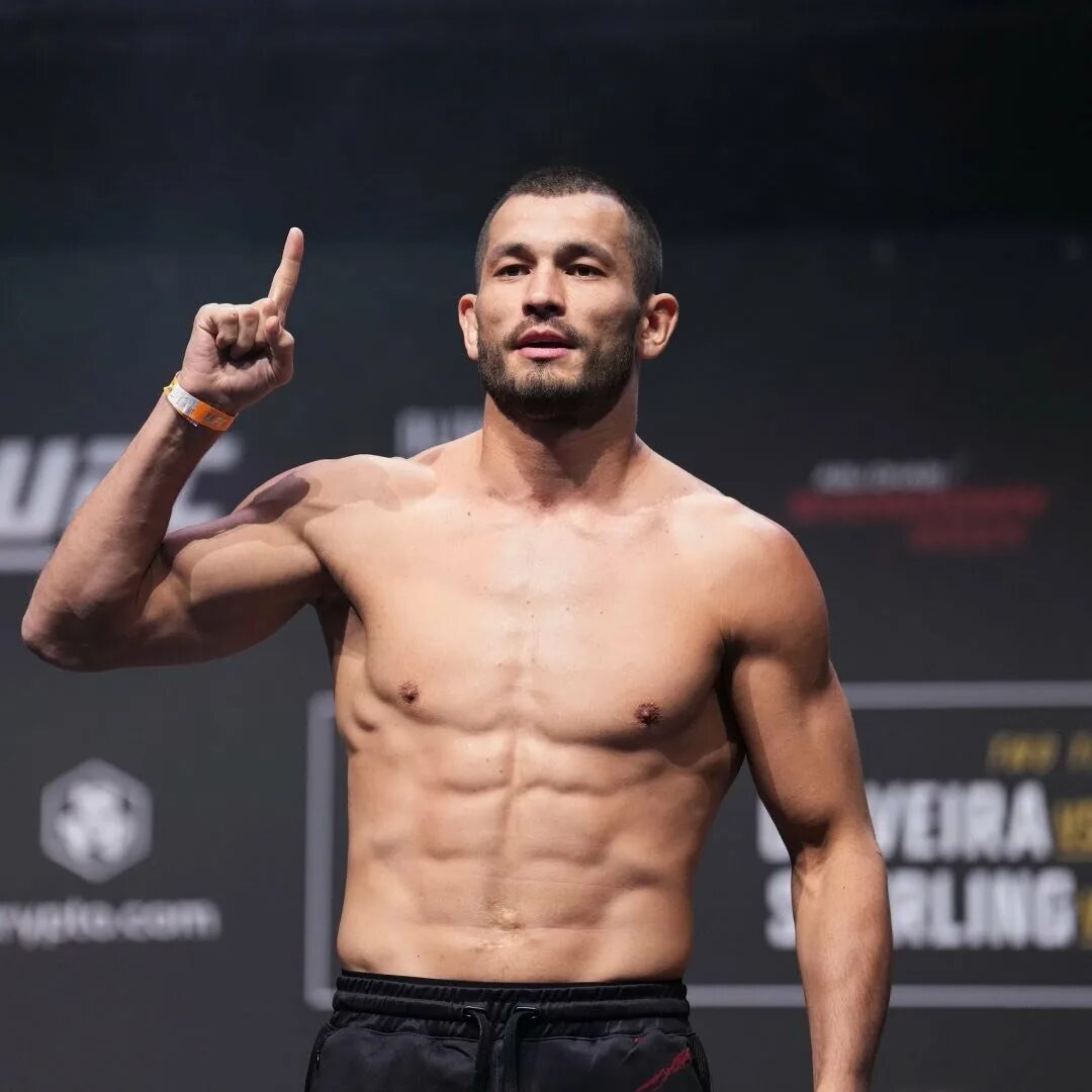 Мурад махмудов боец. Mahmud murodov. Makhmud muradov ufc. Mahmud murodov. Mahmud murodov mma.