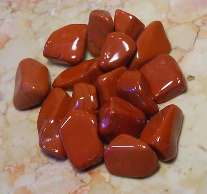 камень коричневого цвета. камень коричневого цвета.