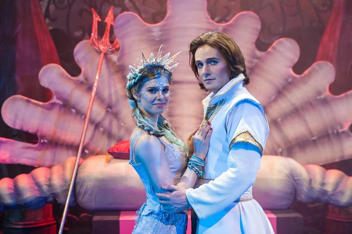 мюзикл красавица и чудовище мдм. мюзикл шахматы казьмин. детский мюзикл школа лесной магии. какие сейчас мюзиклы в москве. какие сейчас мюзиклы в москве.