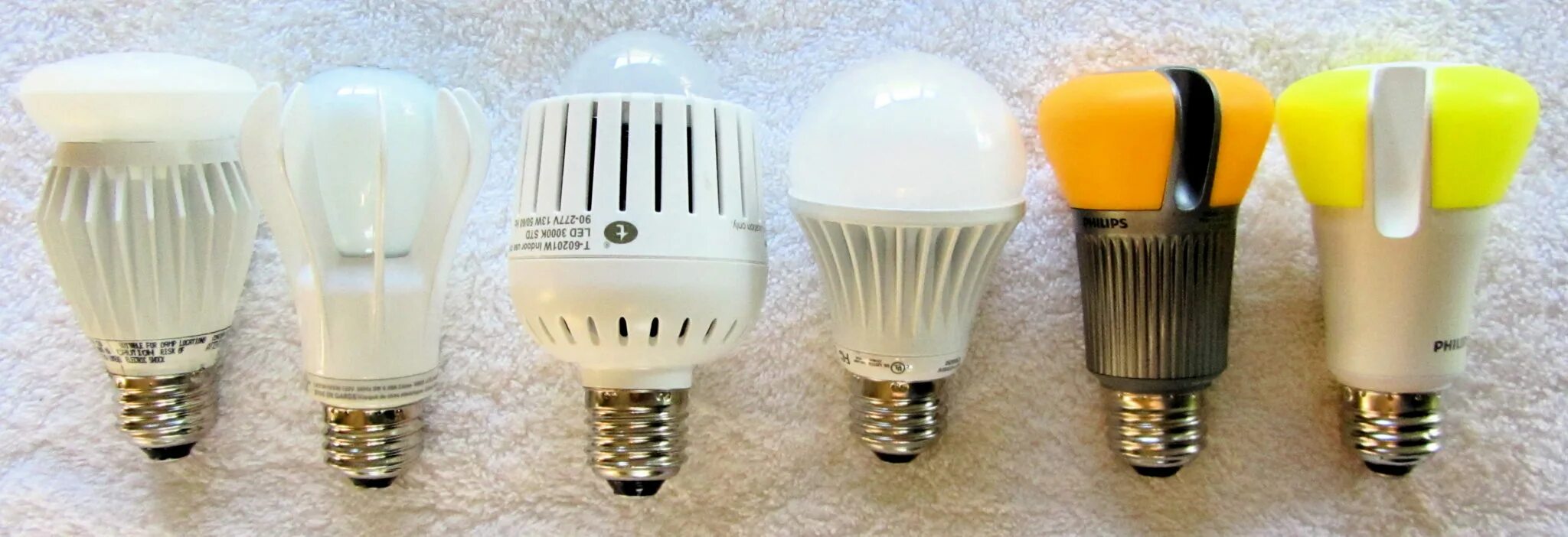 Лампа led Bulb. Самые яркие светодиодные лампы для дома. Яркая лампочка. Энергосберегающие диодные лампы.