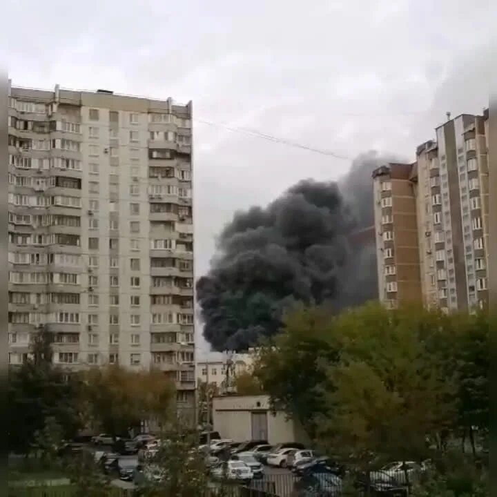 Пожар в кунцево сегодня. Пожар в перово сейчас. Пожар на складе кунцево. Пожар на коровинском шоссе. Пожар на складе кунцево.