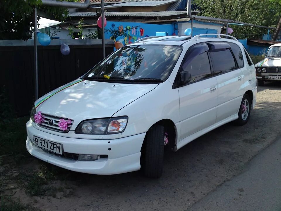 Toyota ipsum. Тойота Ипсум 2.0. Тойота Ипсум 2001. Машина Ипсум 1996. Ипсум приморском крае