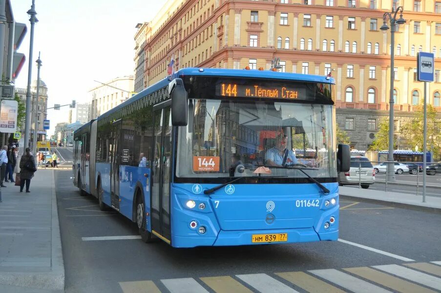 Московский автобус Мосгортранс. Маршрут 144 Москва. Автобус 144 Москва. Городские автобусы Москвы.