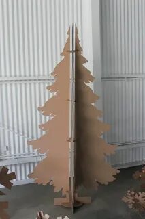 Елка из картона большая