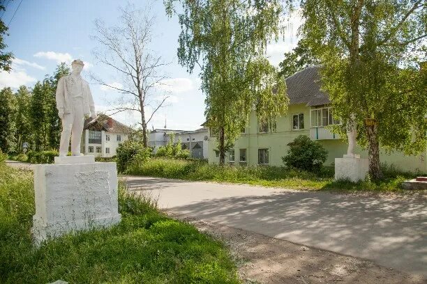 Курган бессмертия киреевский район. Г. Поселок киреевский тульская область. Поселок киреевский тульская область. Киреевск.