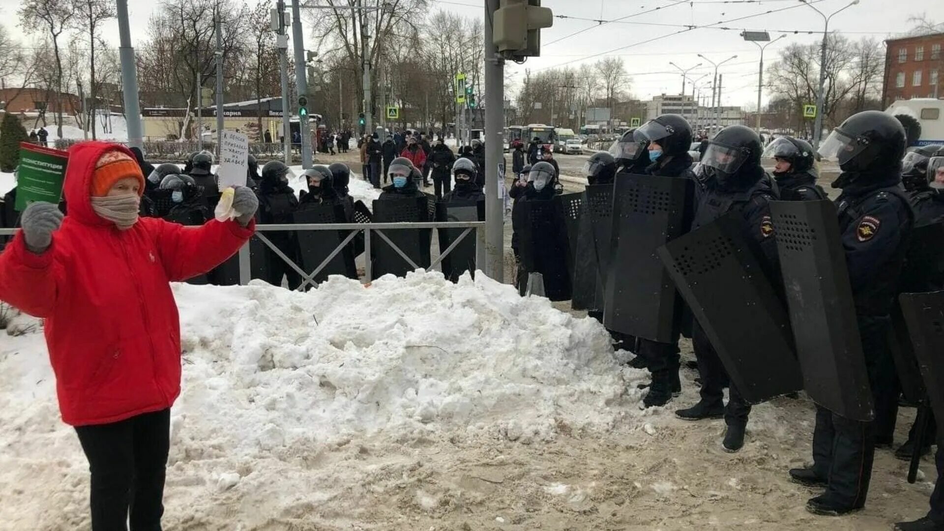 Митинг в Перми 21 апреля. Протесты в России. Акция Навального в Перми. Митинги в Перми 2021. Митинг пермь