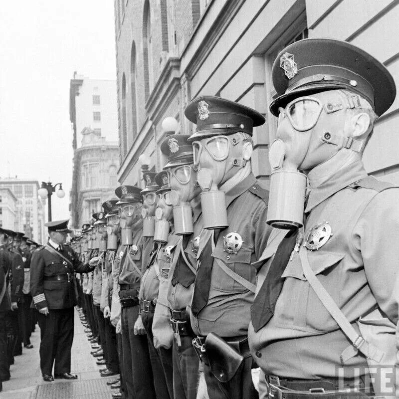 2 го июня. Гражданская оборона в Вильнюсе. Гражданская оборона полиция. Полицейское управление Осло. Полицейское управление Берлина до 1942 года фото.