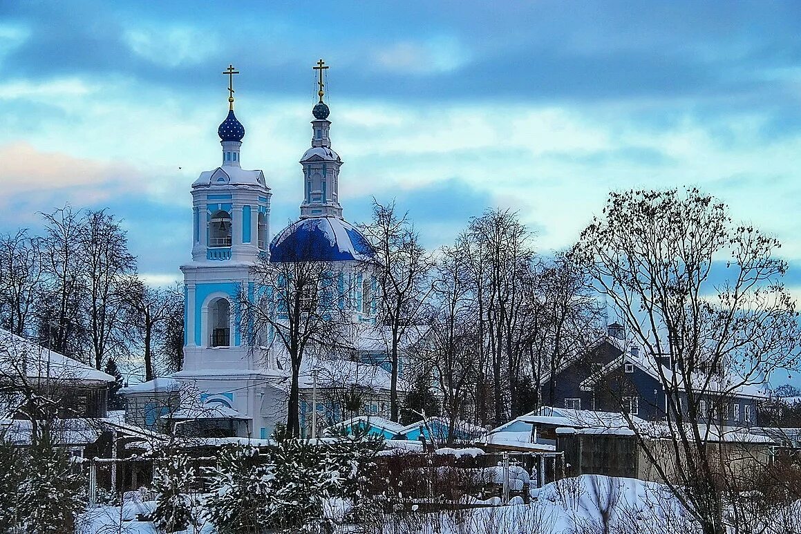 Храм покрова в перхушково. Станция перхушково одинцовский район. Перхушково, село перхушково. Храм покрова богородицы в перхушково. Село перхушково одинцовского.