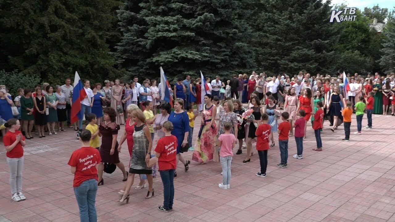 Тв зарайск. Квант зарайск. зарайское тв 1997 год. аврияв зарайске видео.