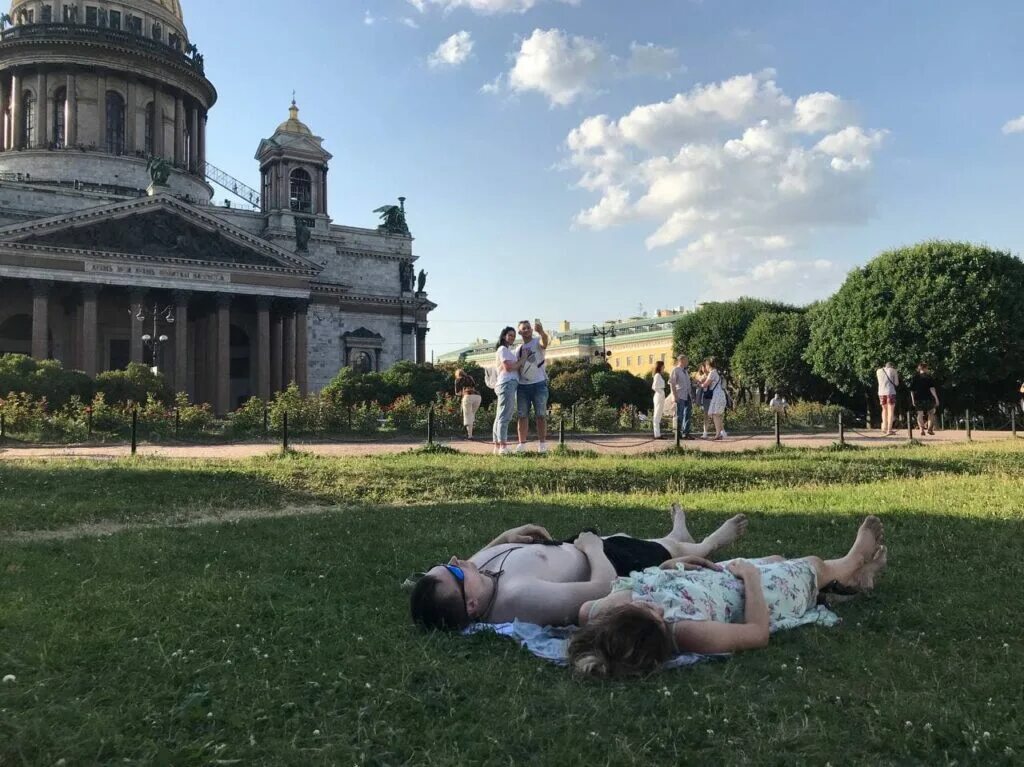 Аномальная жара в Петербурге 2021. Жаркое лето в Питере. Лето Питер жара. Июль в городе.