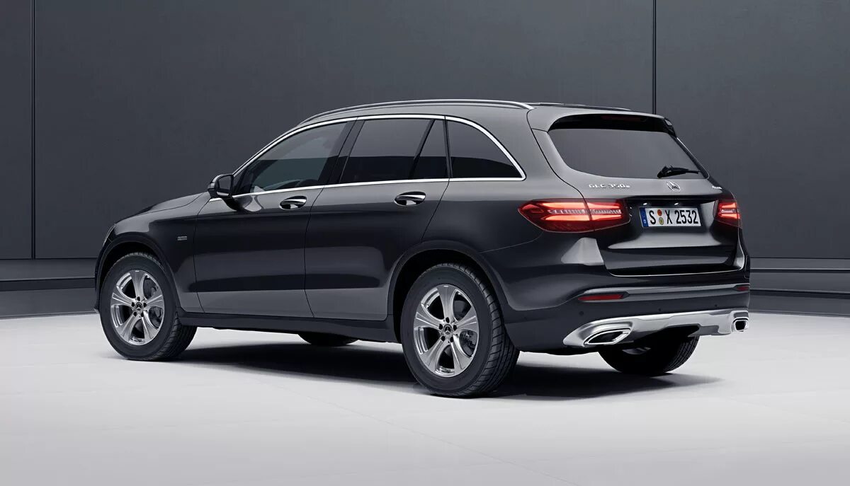 Авито glc. Мерседес glc amg 2025. мерседес кроссовер glc 2025. мерседес глц 2025. mercedes glk amg 2025.