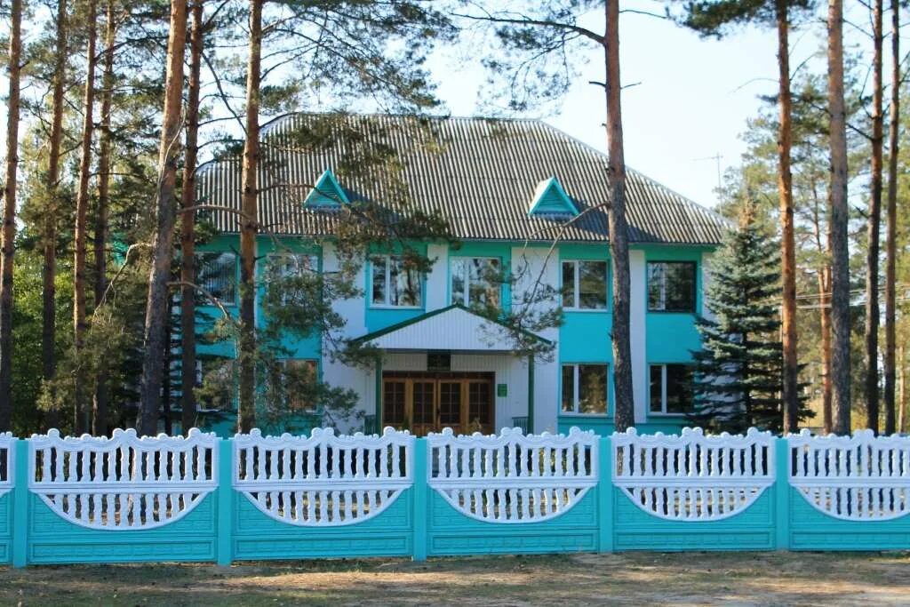 учалинский лесхоз. беседка лесничества. октябрьский лесхоз. октябрьский лесхоз. поместье горваль беларусь.