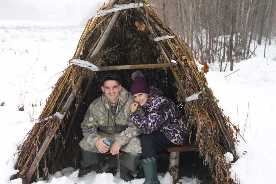 Человек в шалаше. С милым в шалаше. С милым рай и в шалаше. Жить в шалаше. Высоцкий шалаш слушать