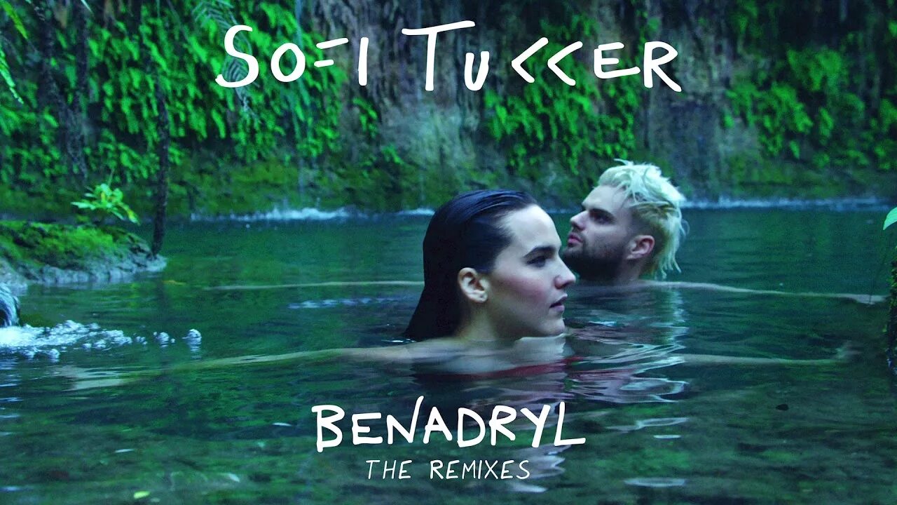 Kled mone remix. Группа Sofi Tukker. Sofi Tukker в купальнике. Mi Rumba Sofi Tukker. Sofi Tukker песни.