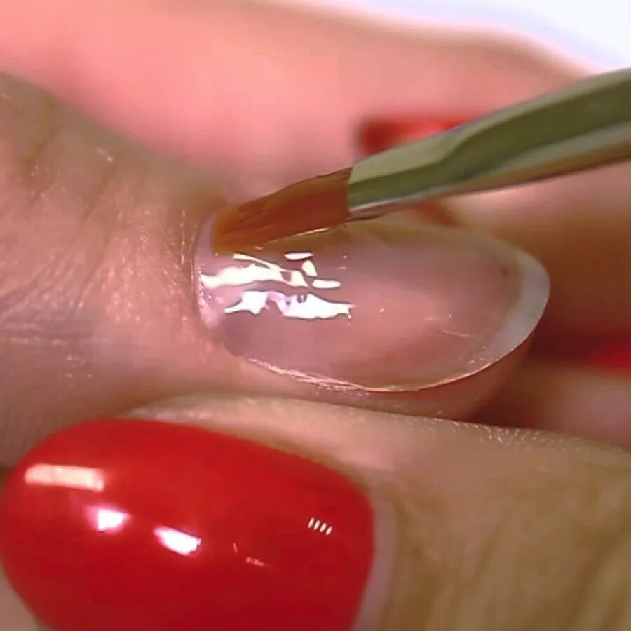 Гель для наращивания ногтей. Укрепление ногтей гель лаком пошагово. Укрепление ногтей под гель лак пошагово. Укрепление акрилом. Как укрепить ногти под лак.