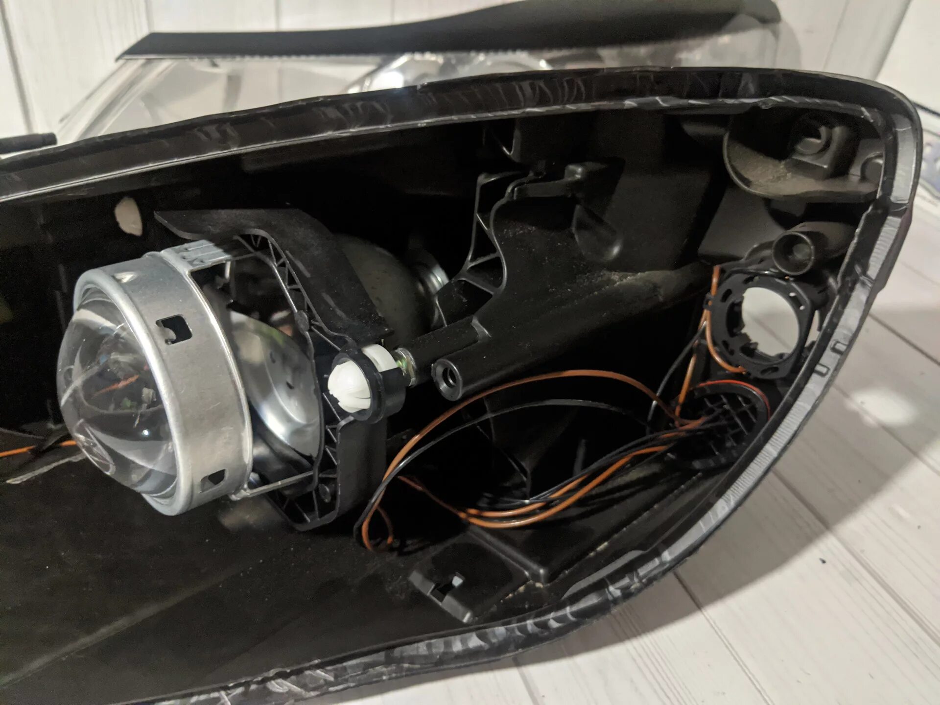 Led octavia a5. Bi led skoda octavia a5. bi led линзы octavia a5.