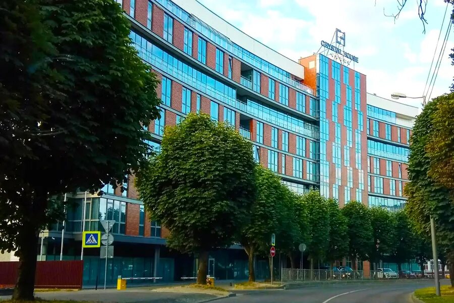 Отель crystal house калининград. Коробейников переулок кристалл хаус. Коробейников переулок 1. Отель кристалл калининград. Кристалл хаус.