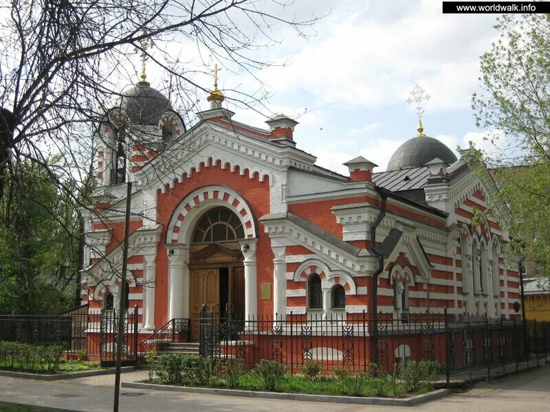 Кутузовская изба музей в москве. Церковь архангела михаила кутузовский. Часовня при кутузовской избе. Часовня при кутузовской избе. Храм архангела михаила у кутузовской избы.