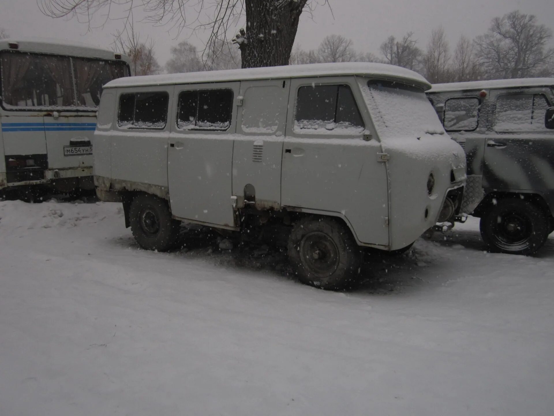 Разобрать уазик. Разбор УАЗ 452. Разбор УАЗ 452 В Омске. ПМР разборка УАЗ-452. УАЗ разбор Москва.