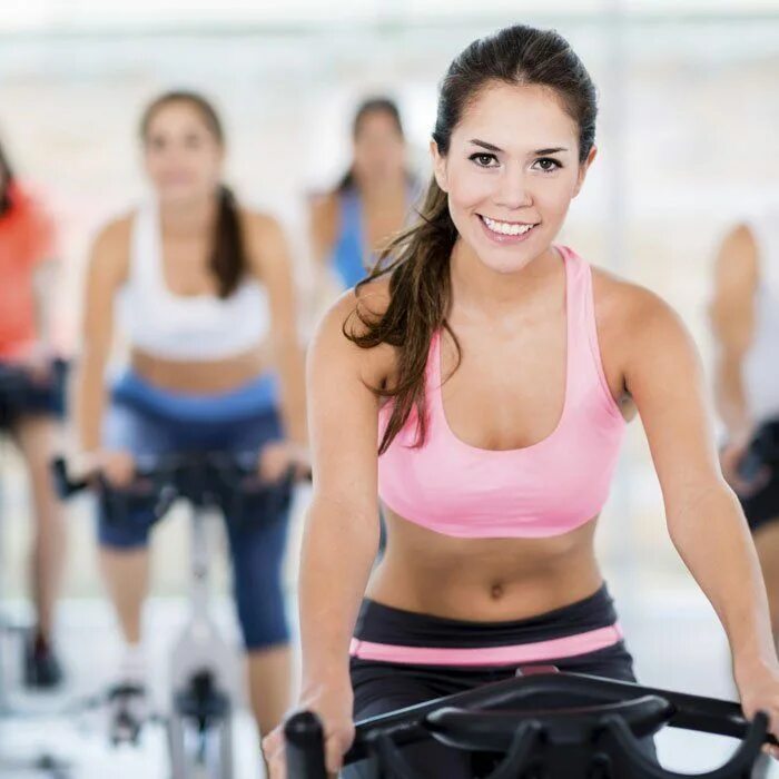 Вела тренировки. Занятия спортом велосипед. Сайклинг тренировка. Инструктор сайкл. Вела тренировки.