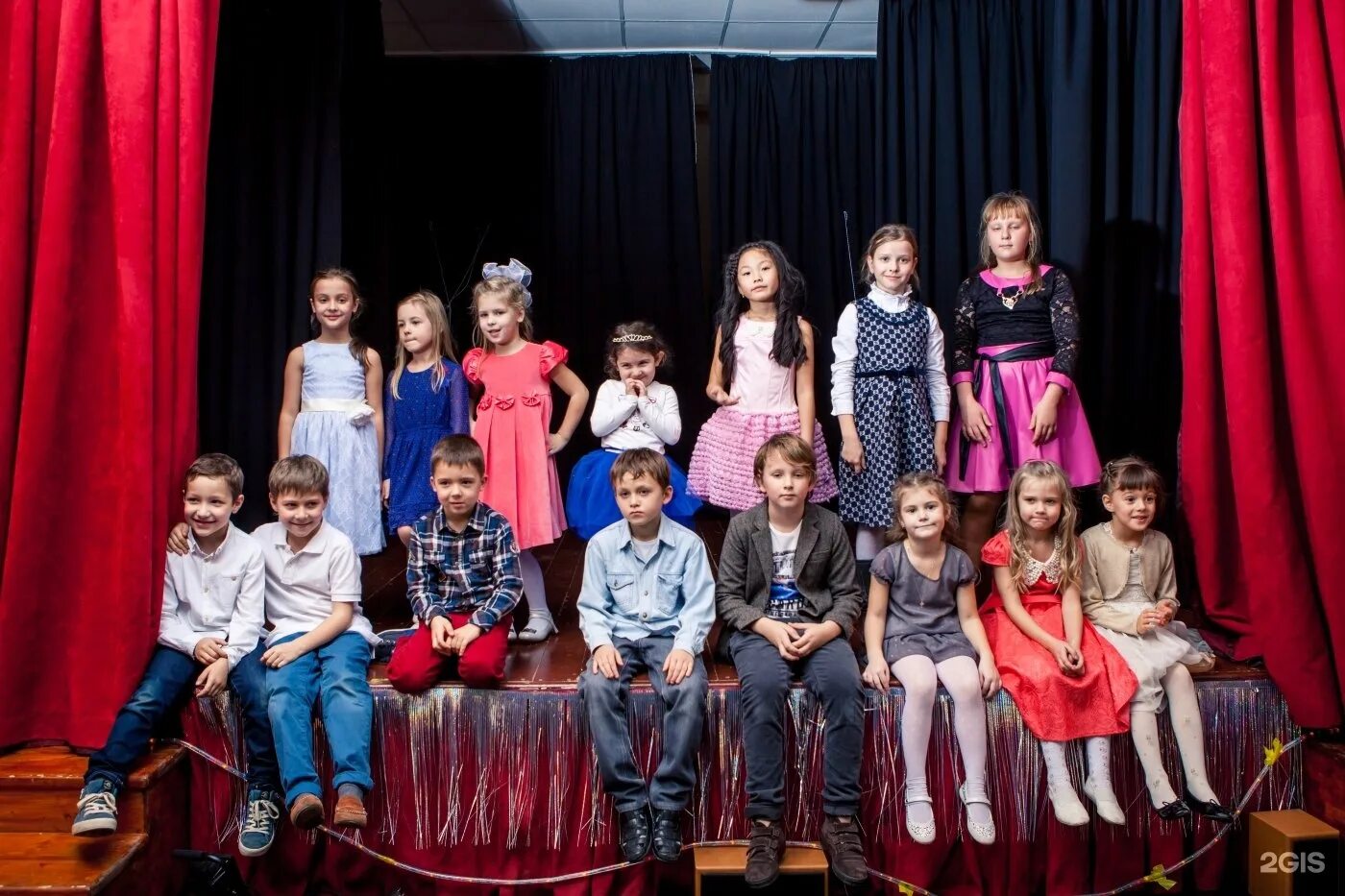 Нет скул арт этюд. Гимназия арт-этюд екатеринбург официальный сайт. Арт этюд выпускной 2019 года. Электронный дневник гимназия арт этюд. Нет скул арт этюд.