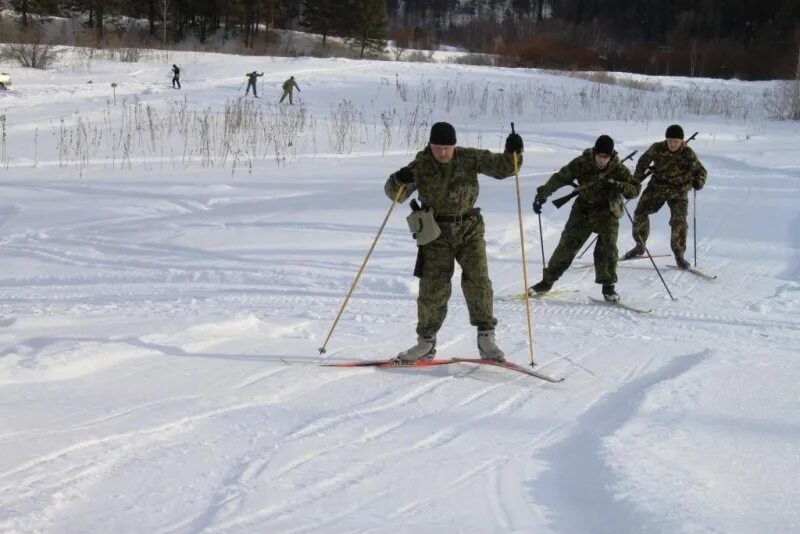 Военные лыжи. Лыжная гонка военных. Лыжная гонка в армии. Лыжи в армии.