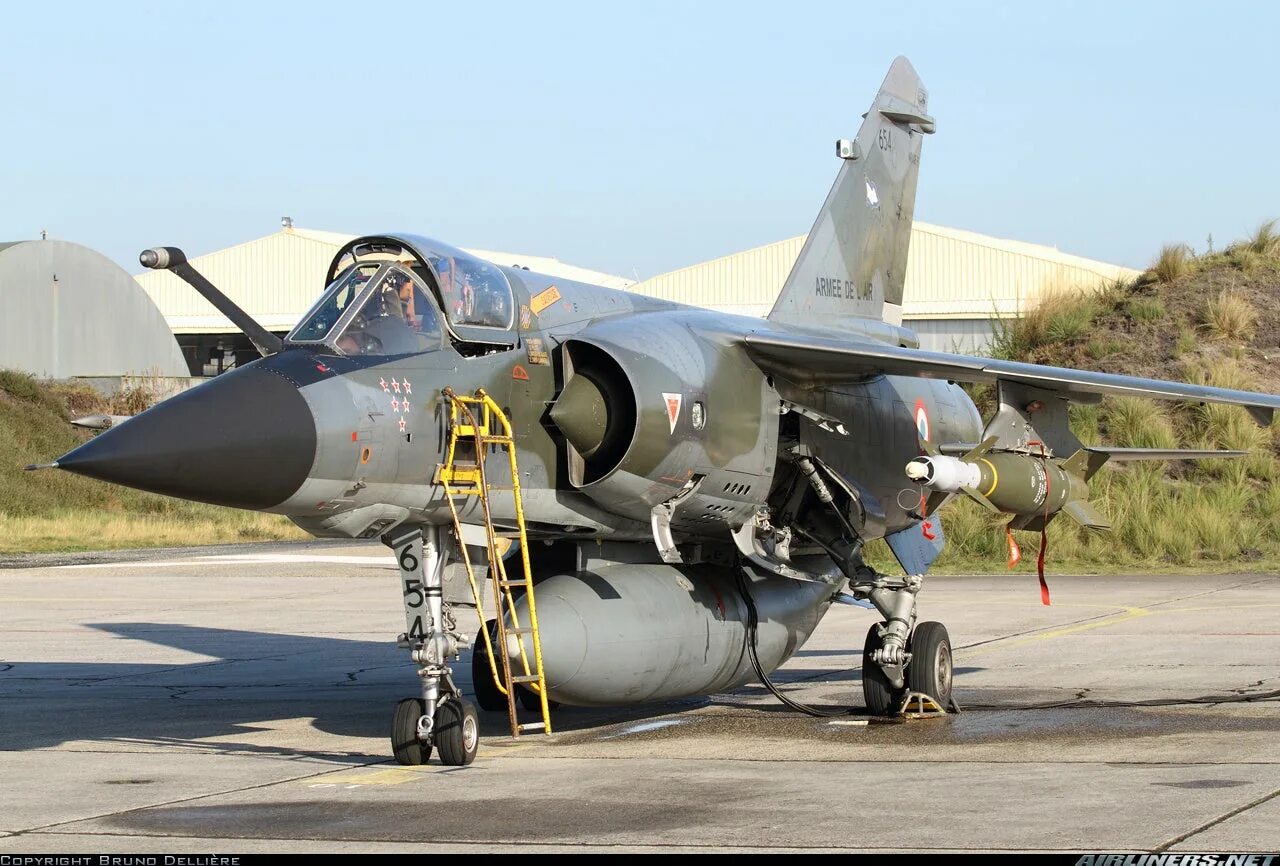 Mirage f1 as30l. Mirage f1. Dassault mirage f1 самолет. Самолет mirage f1 cr. Дассо мираж f-1.