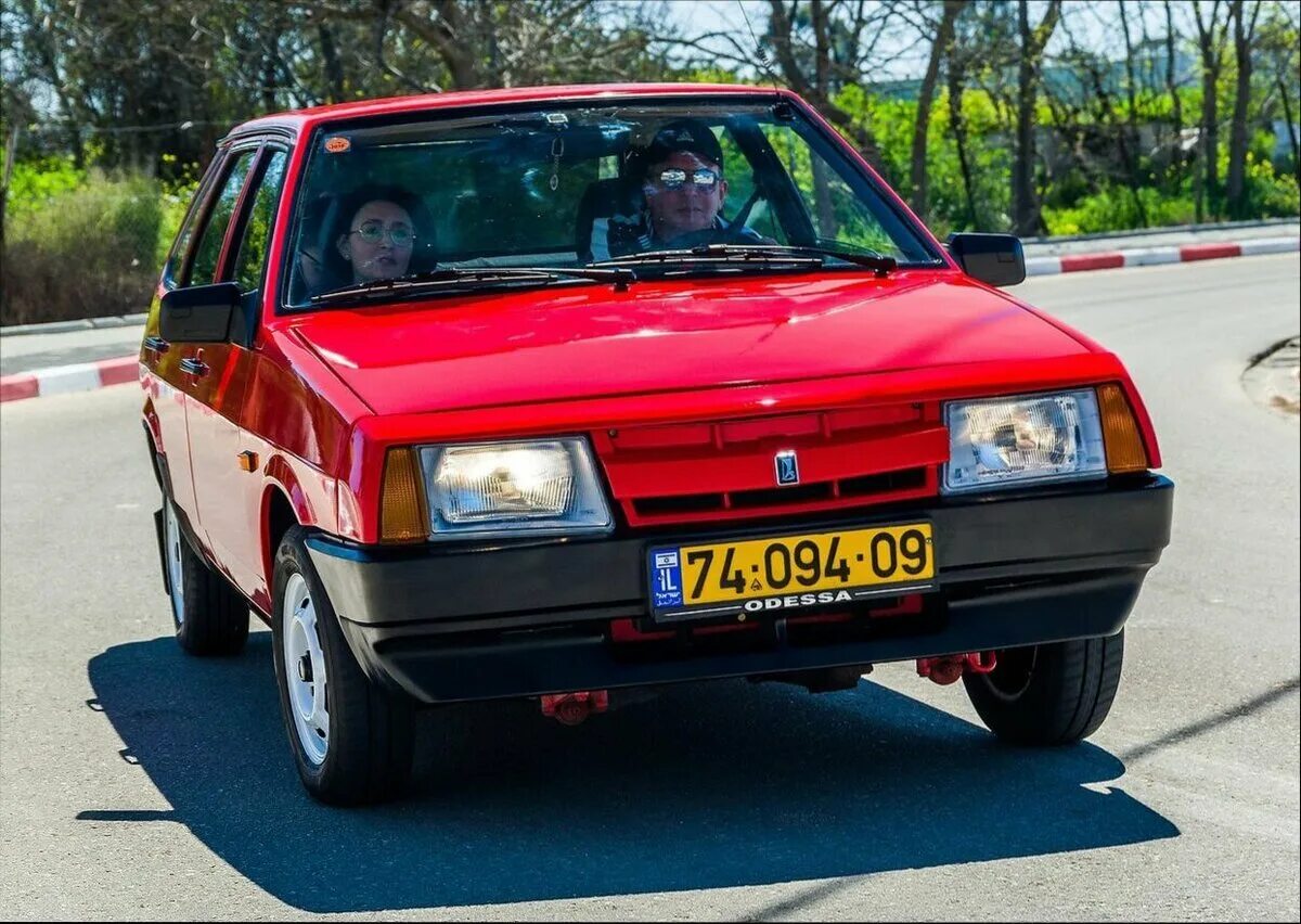 Лад 2109. Ваз-2109 «спутник». ваз-2109 «спутник» 1500.