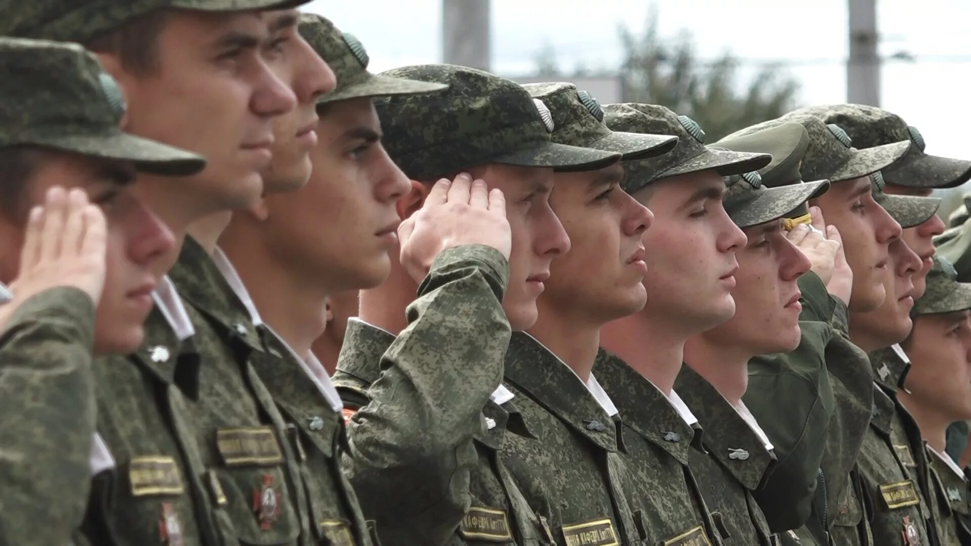 Военные изменения. Военная форма. Военнослужащие. Строй солдат. Военнослужащие в строю.