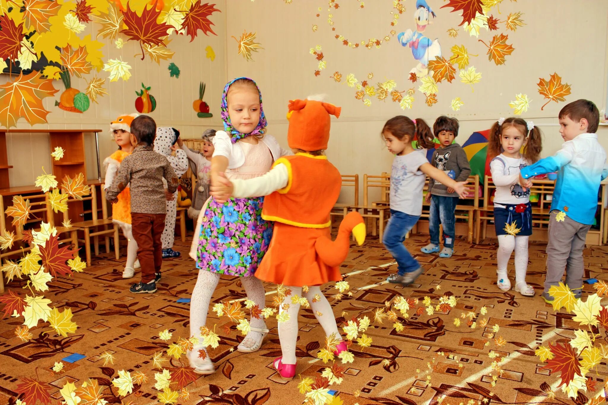 утренник осени в саду. утренник в детском саду осень. праздник в садике. утренник осени в саду. праздник осени в детском саду.