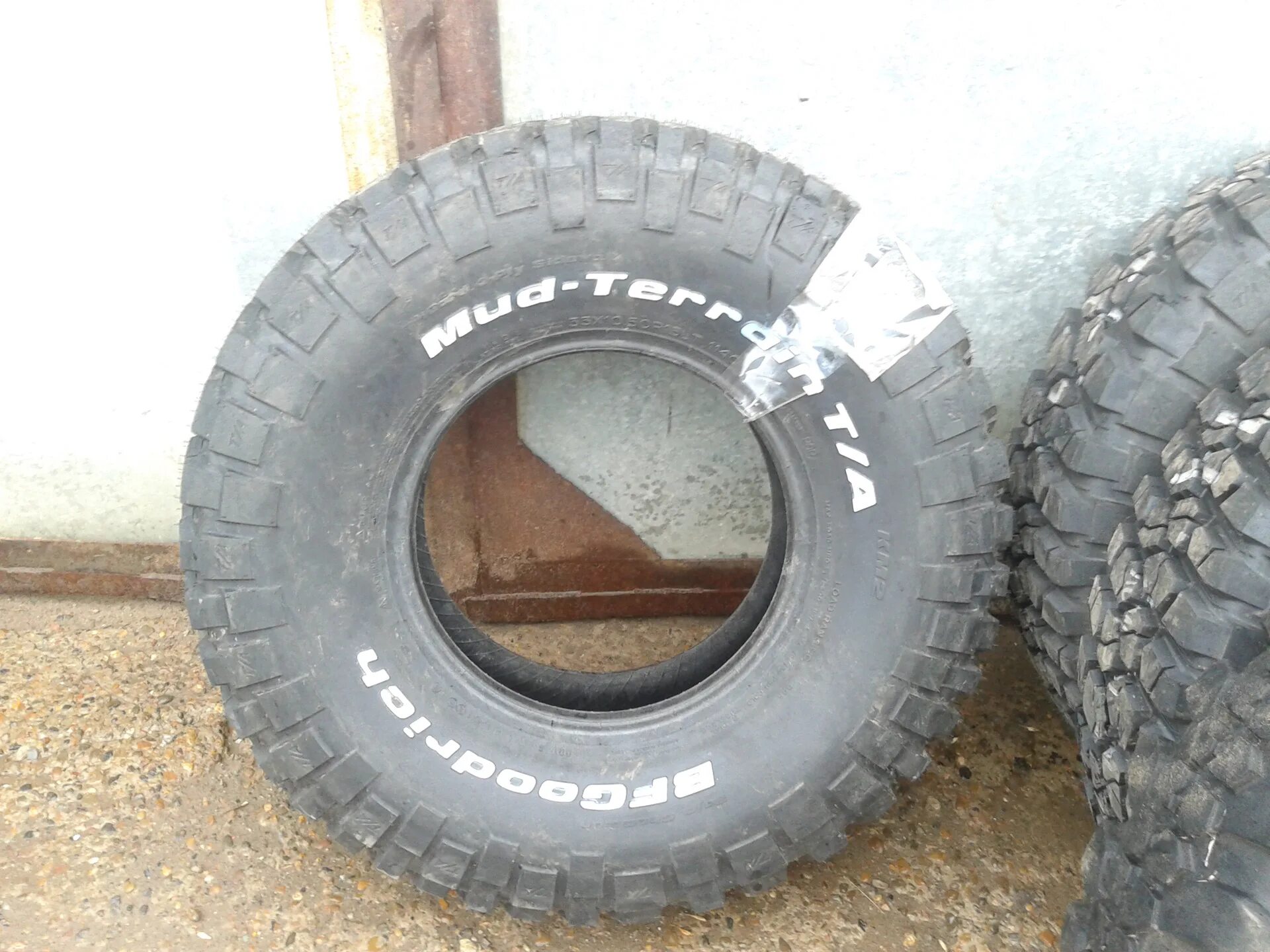 33/10.5 R15 гудрич. Goodrich Mud Terrain 33 12.5 r15. Mud Terrain 33 r15. 33 12.5 R15 Mud Terrain t/a km Goodrich. 3 33 x 12