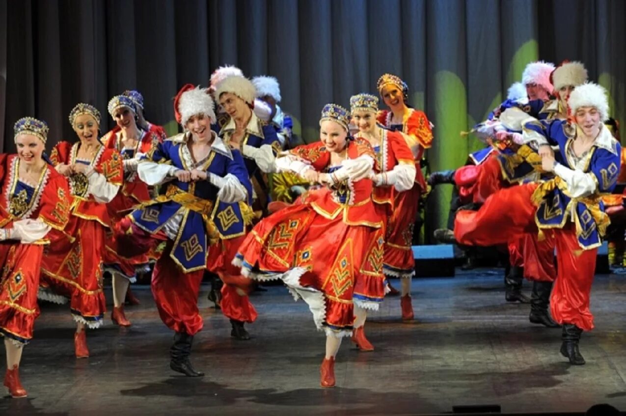 Ансамбль урал челябинск. Ансамбль урал челябинск. Ансамбль танца урал бышенька. – «в распашку». Детская хореографическая студия урал челябинск.