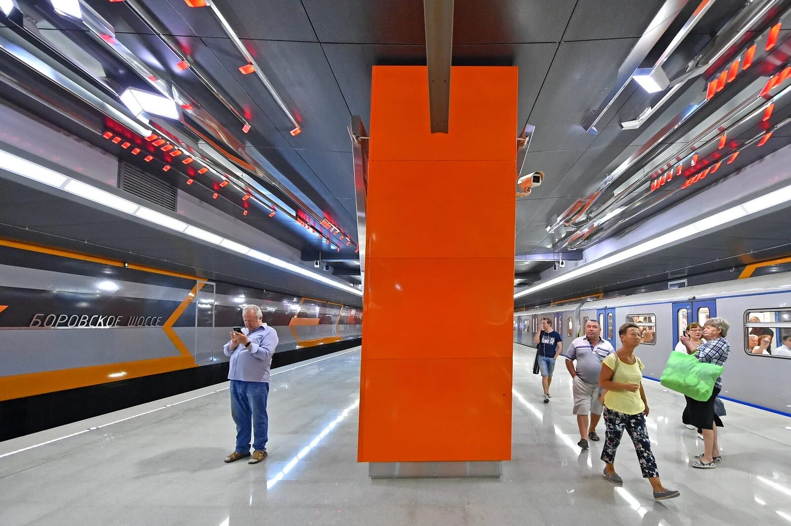 Оранжевый боровское шоссе. Станция метро рассказовка. станция метро боровское шоссе. метро рассказовка 1200x800. метро магазин боровское шоссе.
