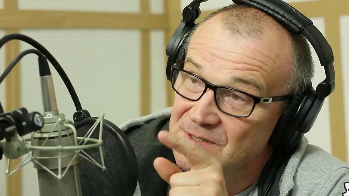 Росомаха марвел хью джекман. Эджертон джекман. Кто озвучил росомаху в русском дубляже. Кто озвучил росомаху в русском дубляже. Хью джекман росомаха.