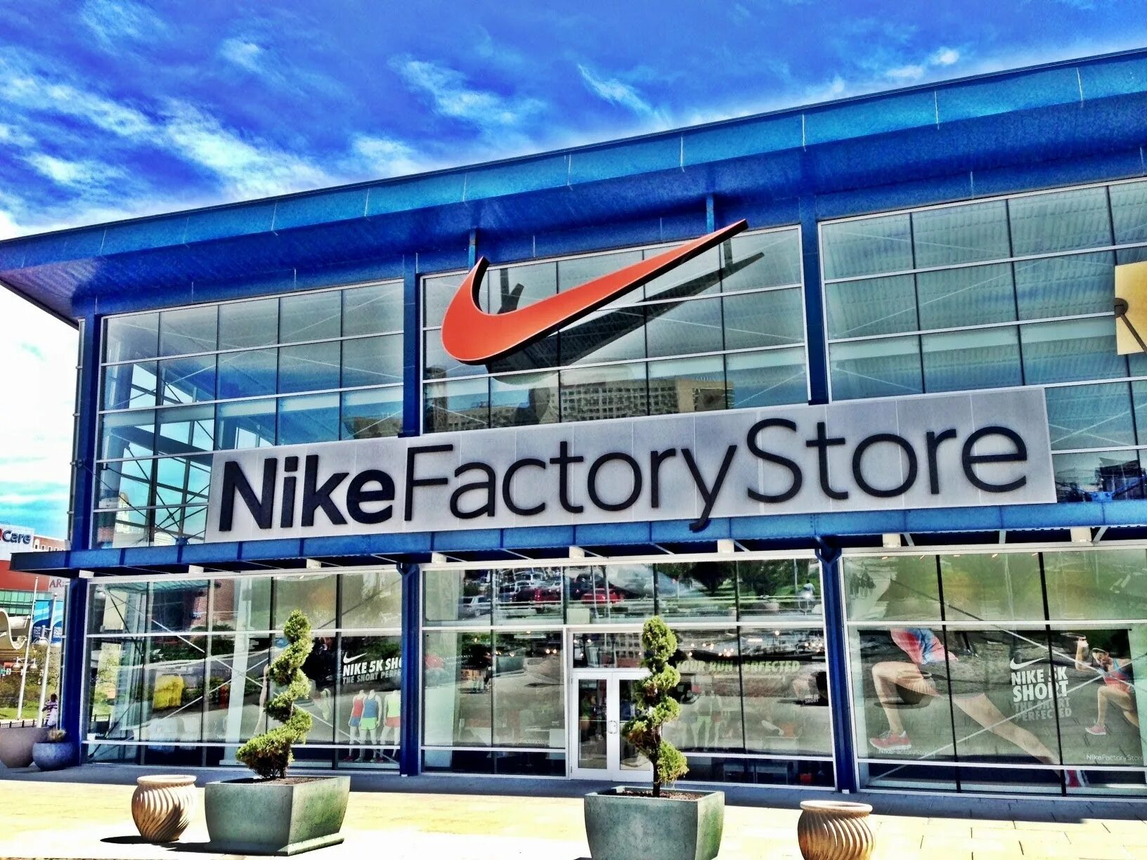 Завод найк. Nike Factory. Заводы Nike в мире. Завод Nike в Африке.