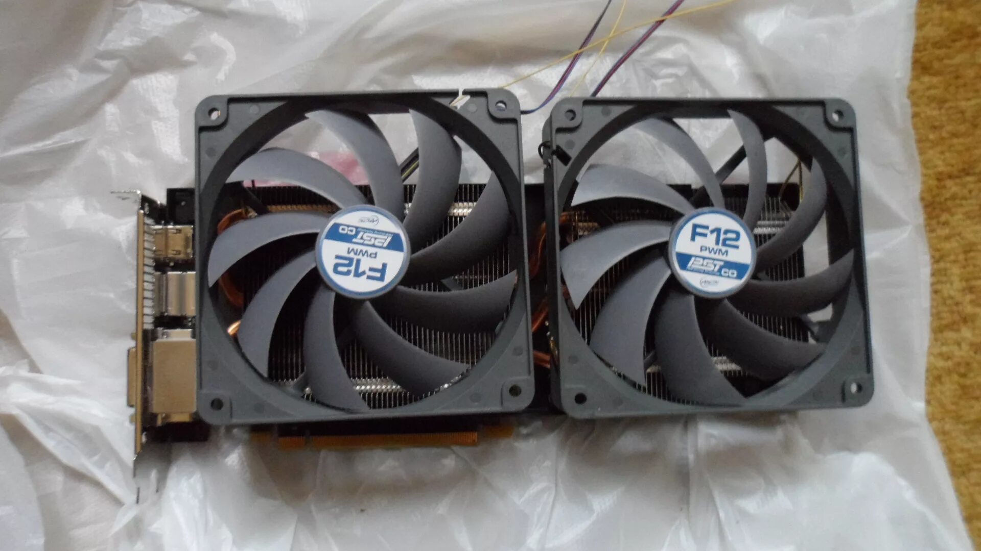 вентилятор asus rx480. Gtx 750 asus 1 gb вентилятор. вентилятор охлаждения видеокарты geforce gt 730. Aerocool радиатор для видеокарты. 9600 gt видеокарта плата питание вентилятора.