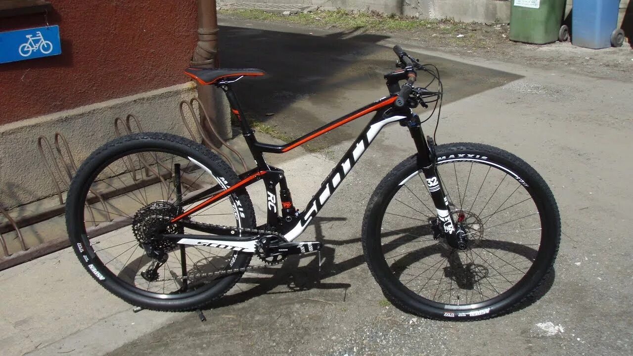 Spark 900. Scott scale rc 900. scott spark 2025. scott spark rc 900 2.4 tire. scott spark 2018.