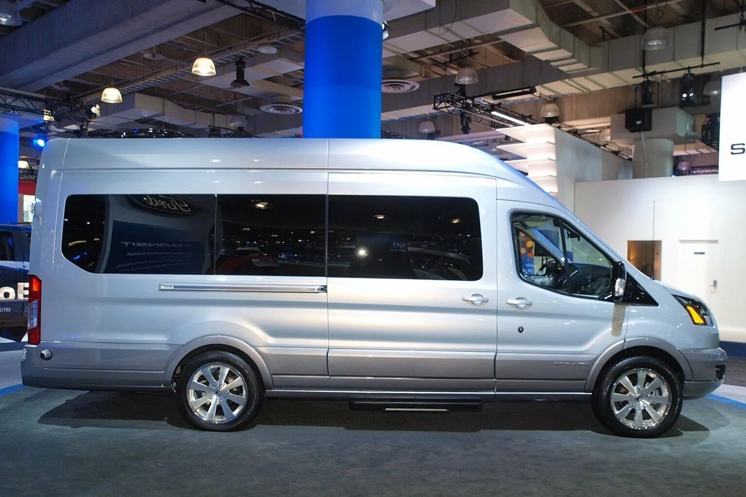 Купить форд транзит 2014. Ford Transit 2014 пассажирский. Ford Transit 7 2014. Ford Transit пассажирский Tuning. Форд Транзит ЦМФ.