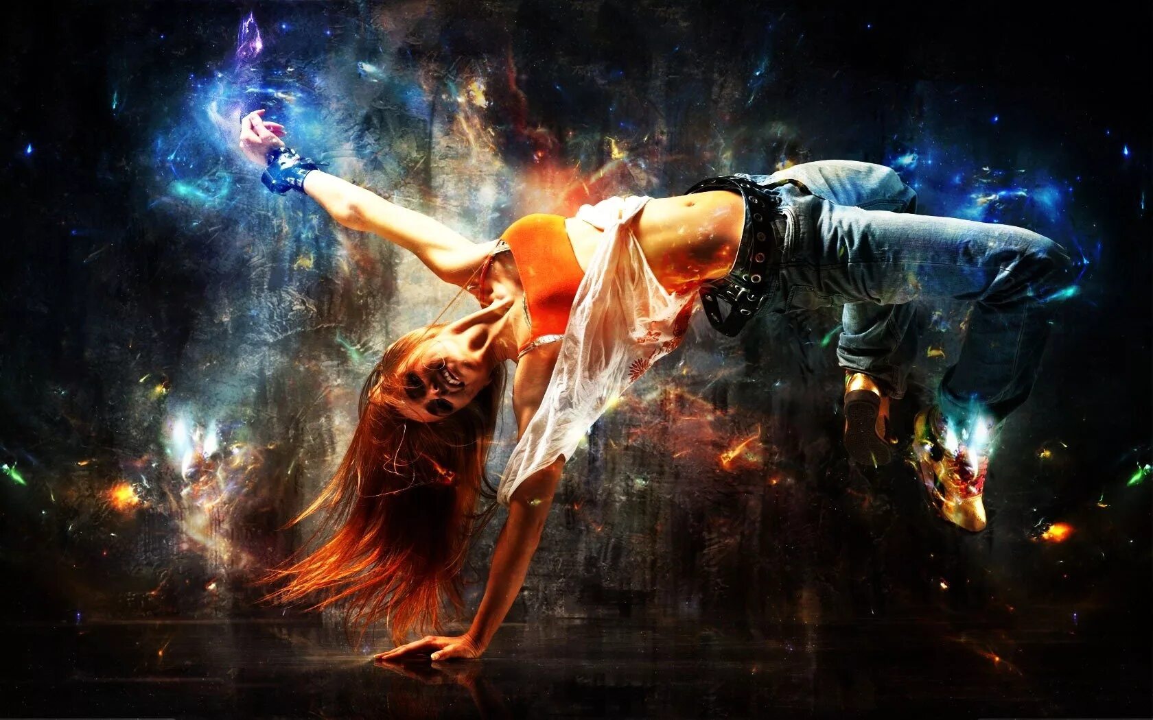 Двигайся танцуй. Девушка взрыв эмоций. Танцующая девушка. Фотообои танец. Танец абстракция.