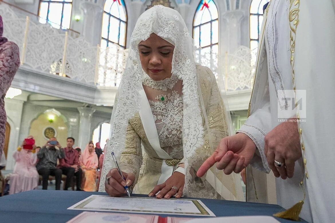 После никях. Свадьба мусульман. Свадьба в мечети. Никах у татар.