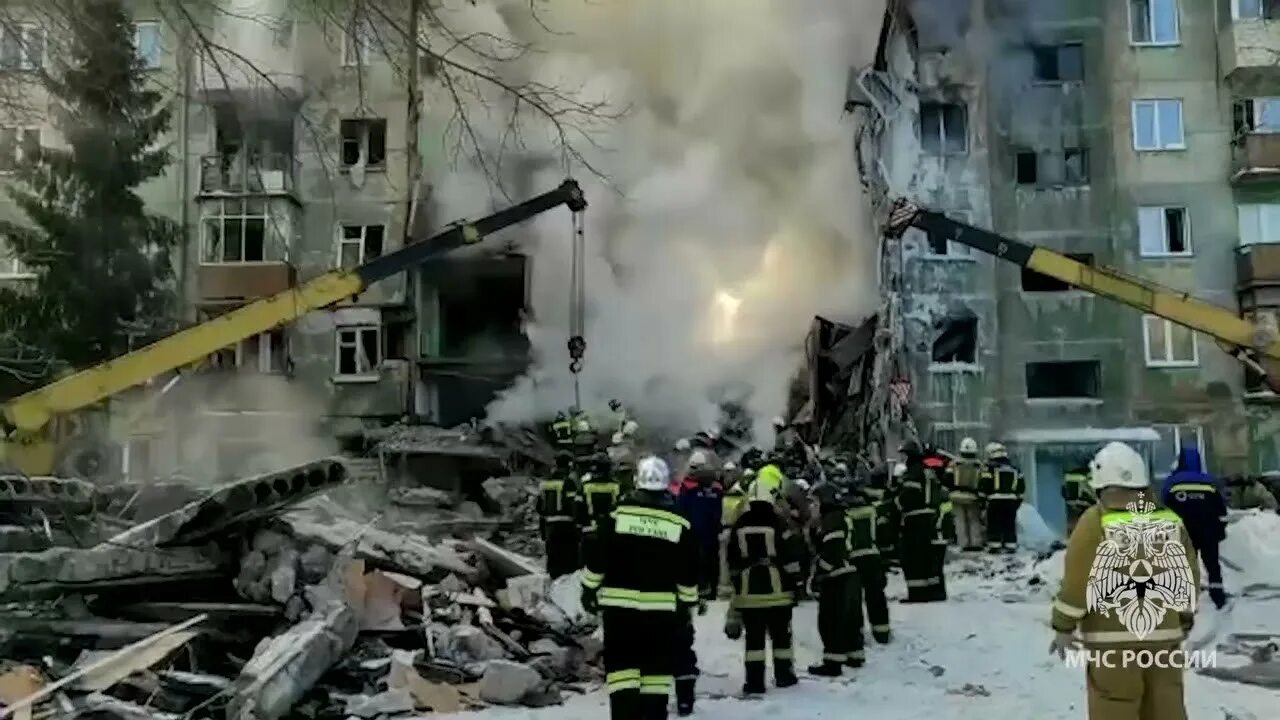 Теракт в новосибирске сегодня. Пожары и взрывы. Взрыв газа в Новосибирске. Последствия взрыва газа в жилом доме. Взрыв бытового газа в Самаре.