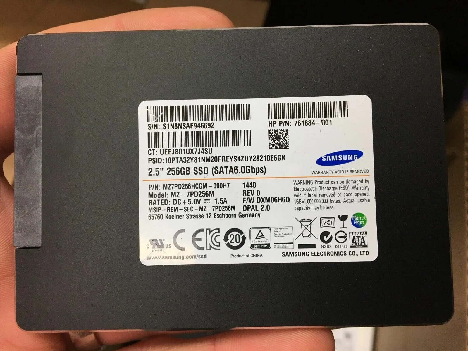 Samsung ssd 256. SSD Samsung 256. SSD Samsung 256gb коробка. Ссд самсунг 256гб. SSD SATA 256gb.