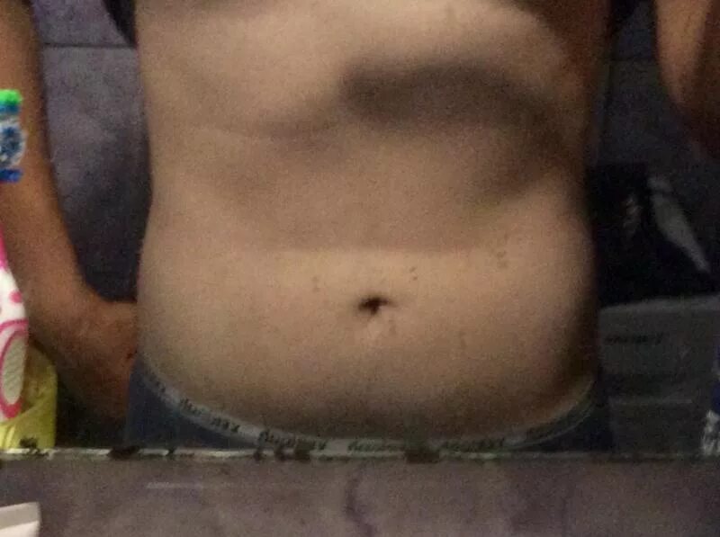 Парень без живота. Мужской живот без кубиков. Парень без живота. Стройный живот парня. Парень без живота.