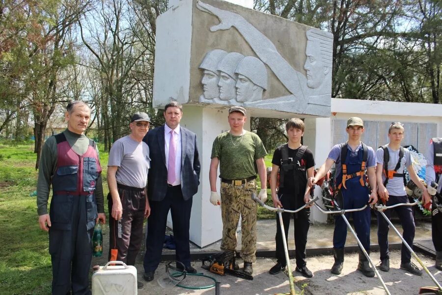 Погода в подлесном ставропольский край. Село Подлесное Ставропольский край Труновский. Школа село Подлесное Труновский район. Село Подлесное Труновского района. Пту село Донское Труновский район Ставропольский край.