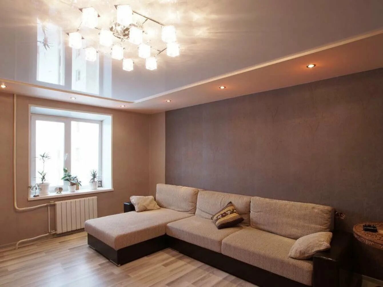 Ceiling m