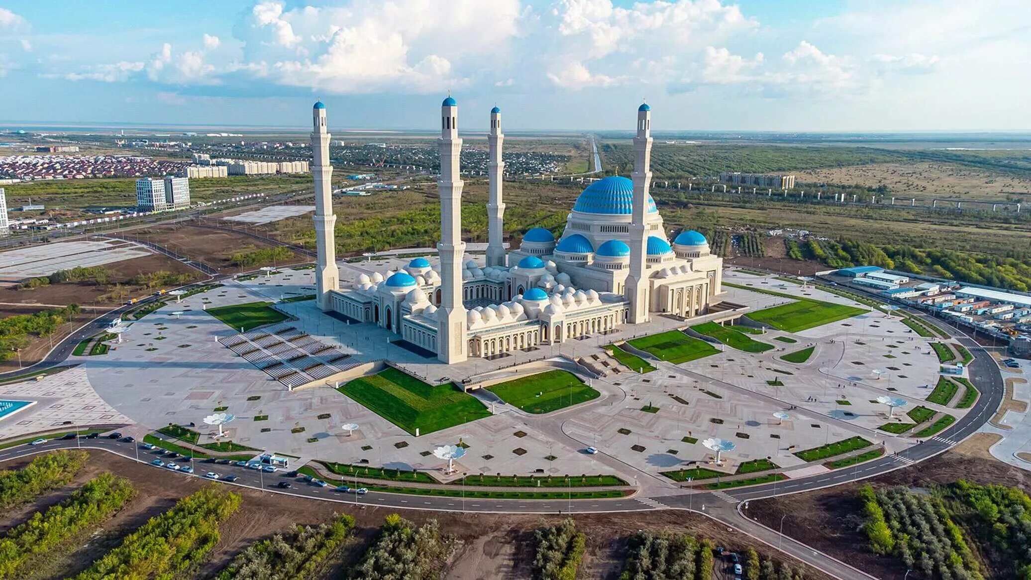 Астана самая большая мечеть. Мечеть Нурсултан в Астане. Новая мечеть в Нурсултане. Новая мечеть в Астане 2022.