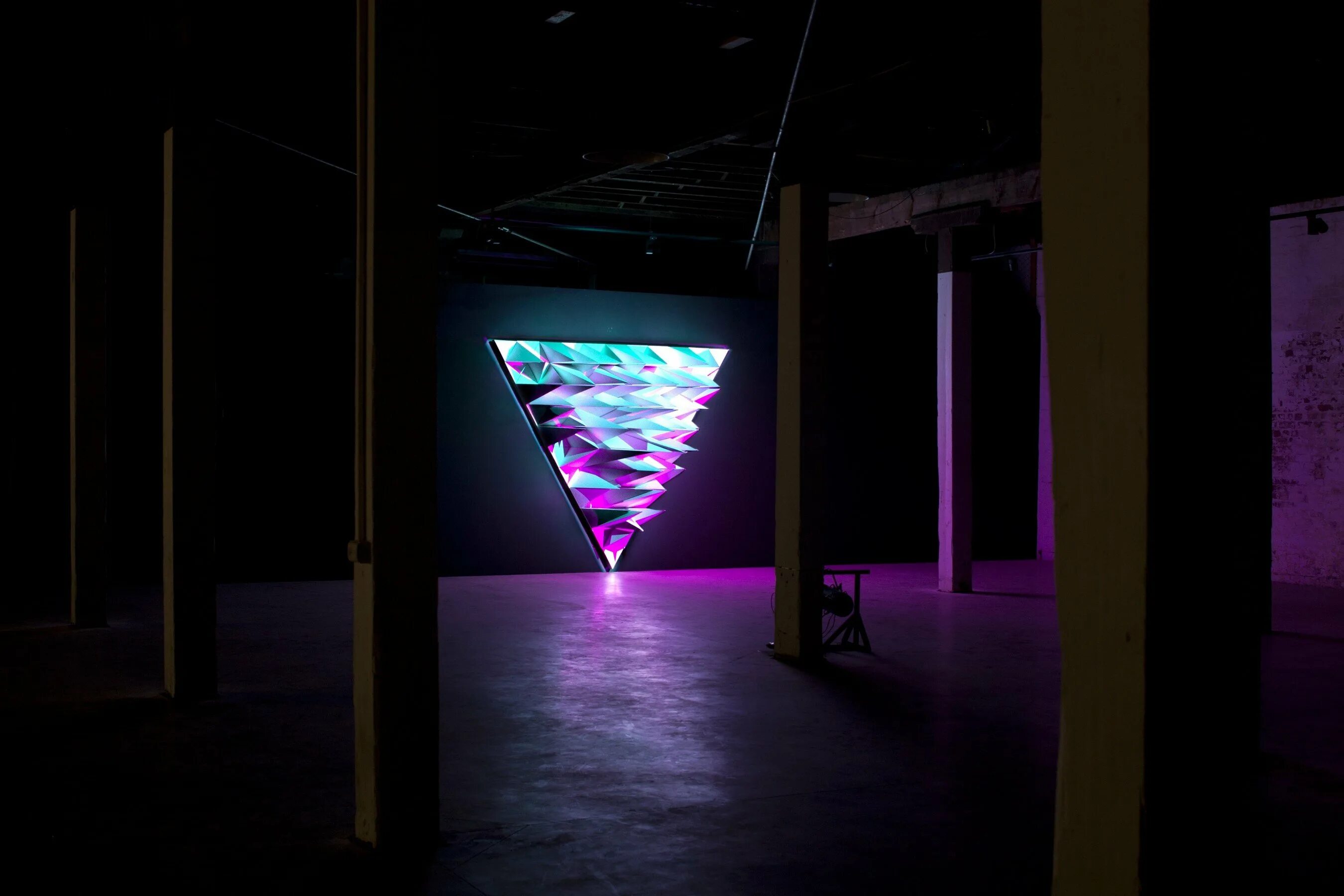 Дэвид холл видеоарт. Полярное сияние с космоса. Хроники акаши магический круг. Гало в антарктиде. Модель вселенной эйнштейна.