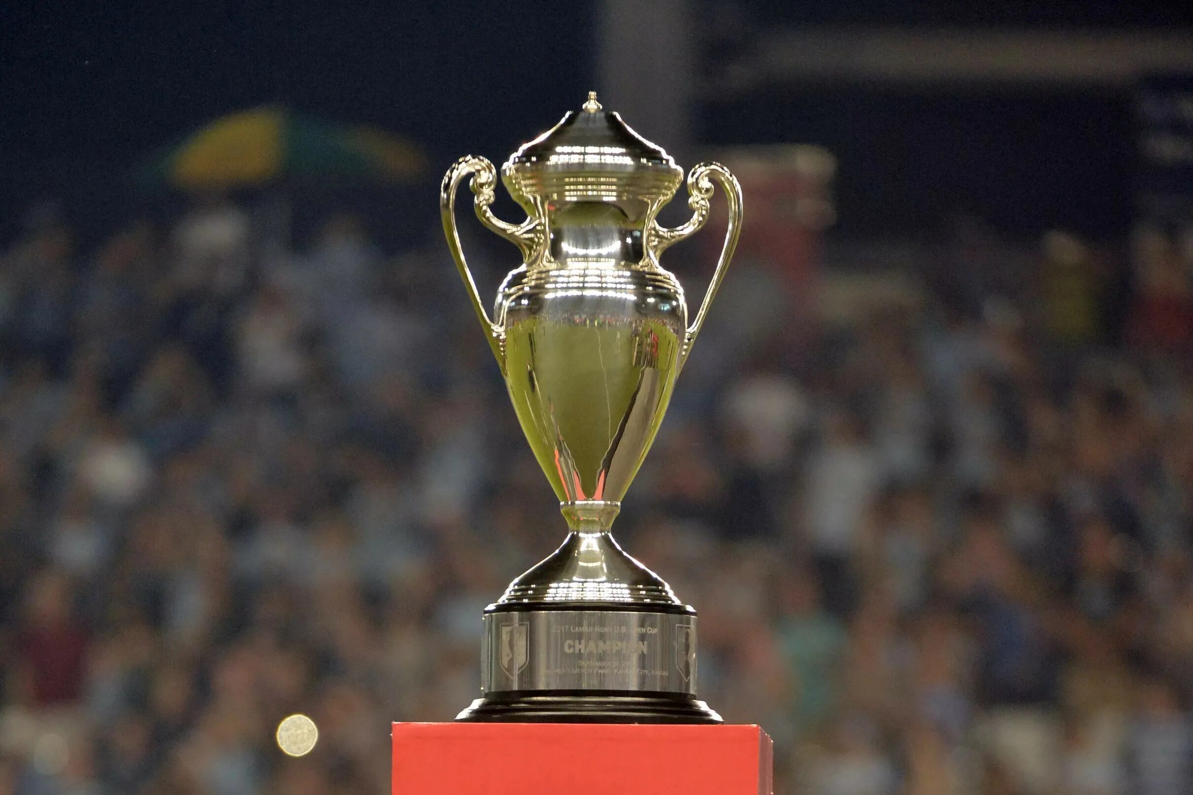 1 us cup. Us open Кубок. Us open Trophy. Трофей us open. МЛС трофей.