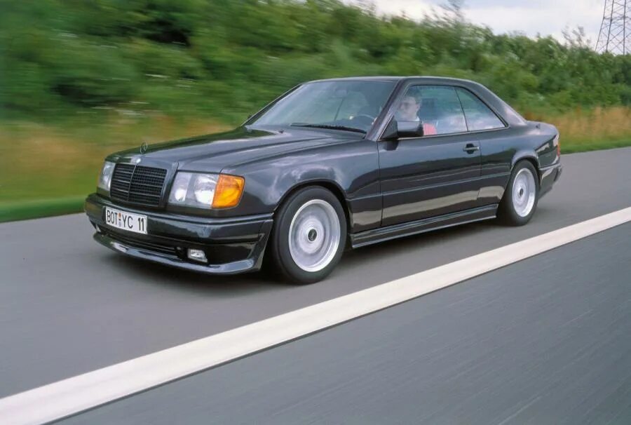 Mercedes benz 320. Mercedes benz w124 coupe. Mercedes benz w124 coupe. W124 купе. C124 mercedes купе.